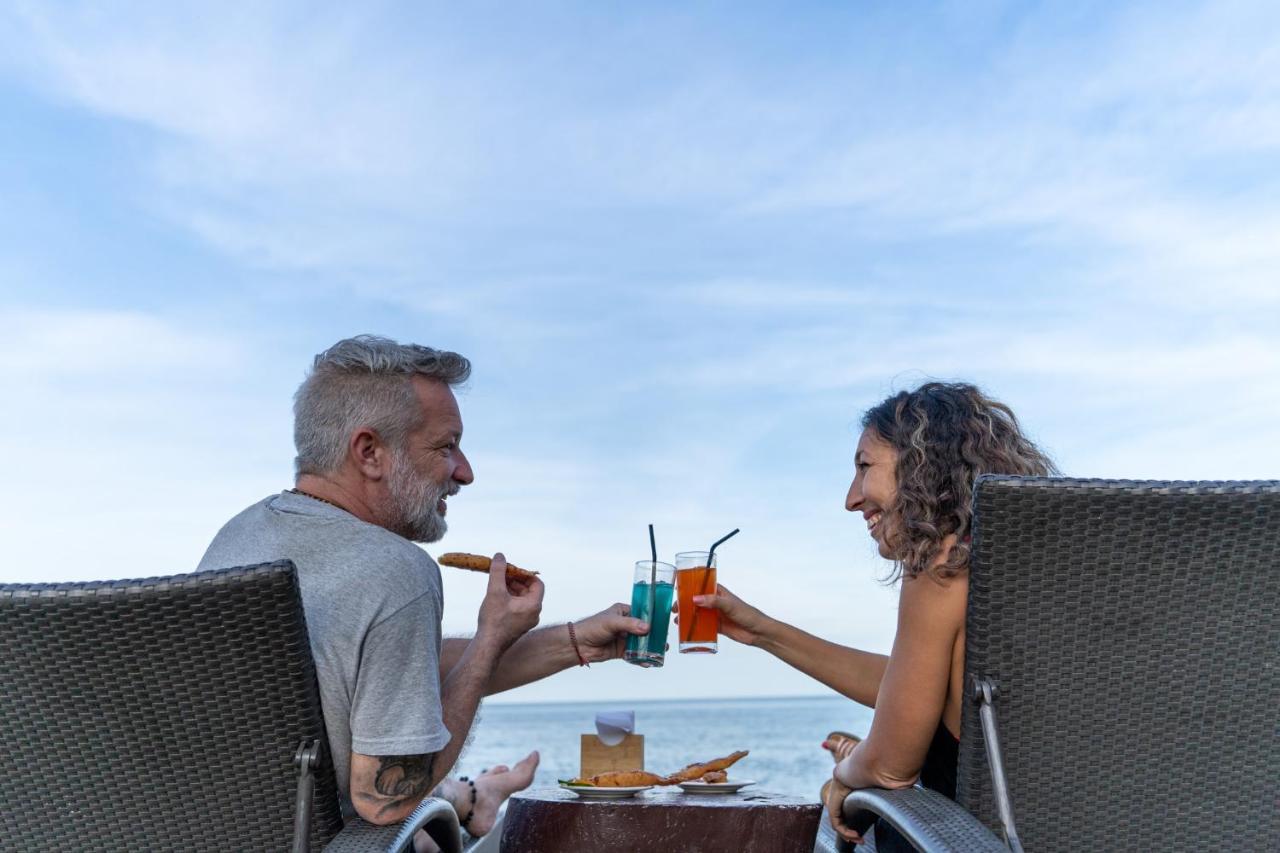 Bamboo Paraiso Resort At Bolo Beach ألامينوس المظهر الخارجي الصورة